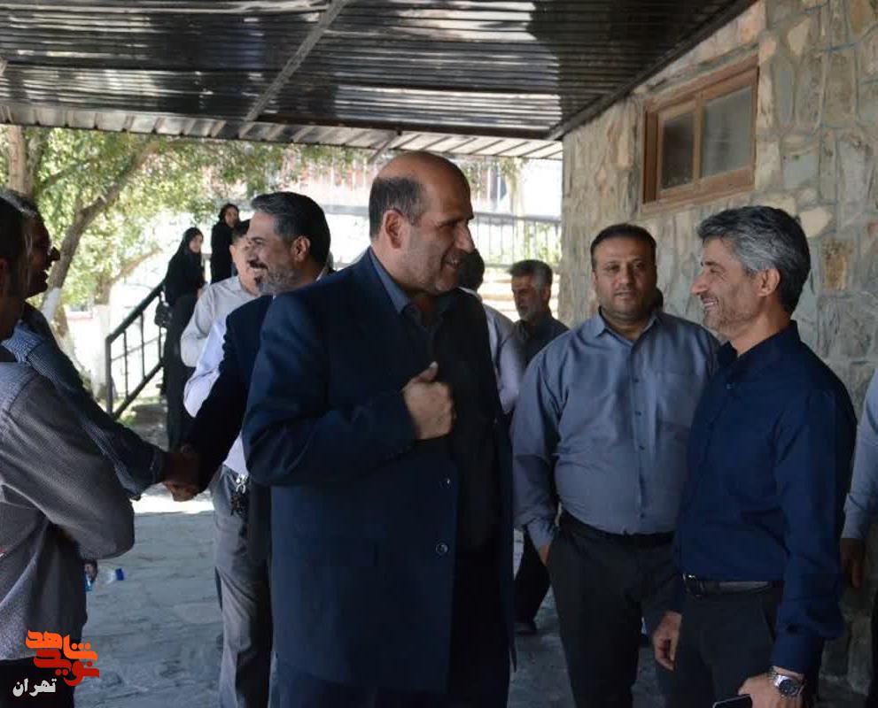 حضور مدیرکل بنیاد شهید تهران در اردوی خانواده شهدا
