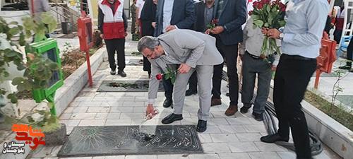 گرامیداشت یاد و خاطره شهدای کارمند و دولتمردان شهید در گلزار شهدای زاهدان