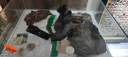 نمایشگاه آثار شهدا در بنیاد شهید و امورایثارگران زاهدان