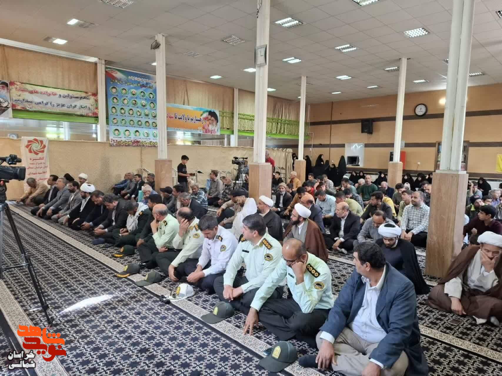 تصاویر/ یادواره ۲۷ شهید طلبه و روحانی شهرستان فاروج برگزار شد