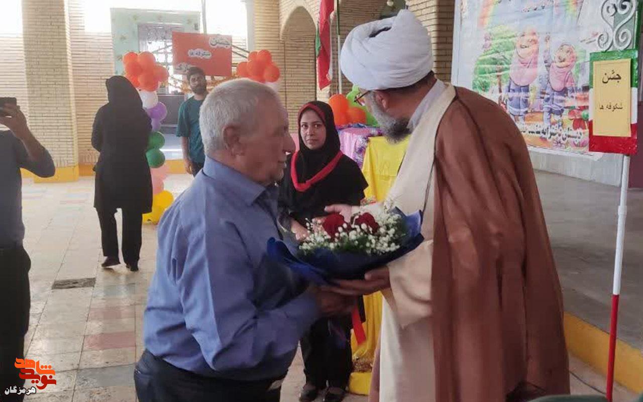 آغاز سال تحصیلی با طنین زنگ مهر در مدارس شاهد حاجی‌آباد