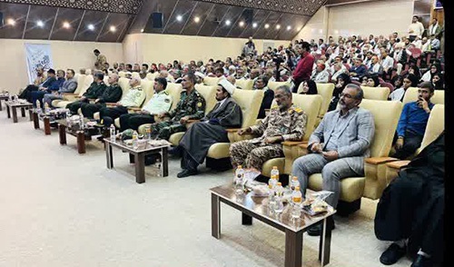 مراسم تجلیل از پیشکسوتان دفاع مقدس در زاهدان برگزار شد