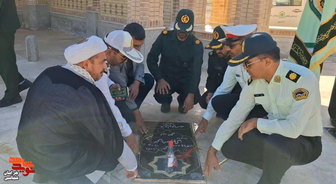 تصاویر/ غبارروبی و عطر افشانی گلزار شهدا