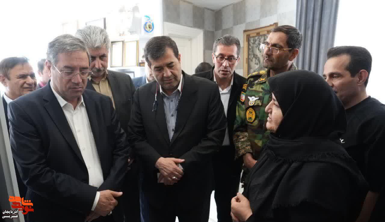 سفر یکروزە وزیر ورزش و جوانان بە شهرستان مهاباد و دیدار از خانواده معظم شهید خلبان سرلشکر خالد حیدری