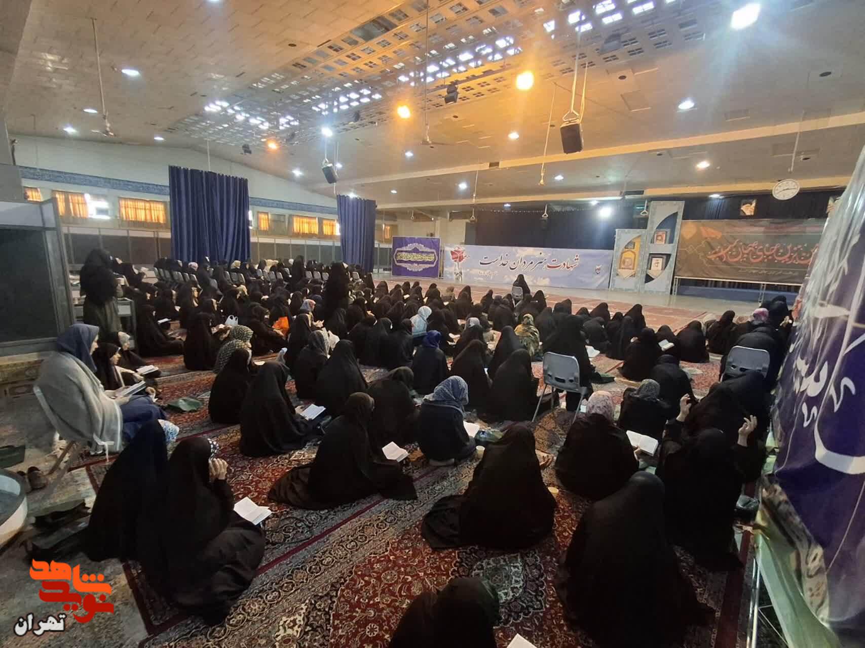 گزارش تصویری/ مراسم دعای ندبه در گلزار شهدا برگزار شد گزارش تصویری/ مراسم دعای ندبه در گلزار شهدا برگزار شد