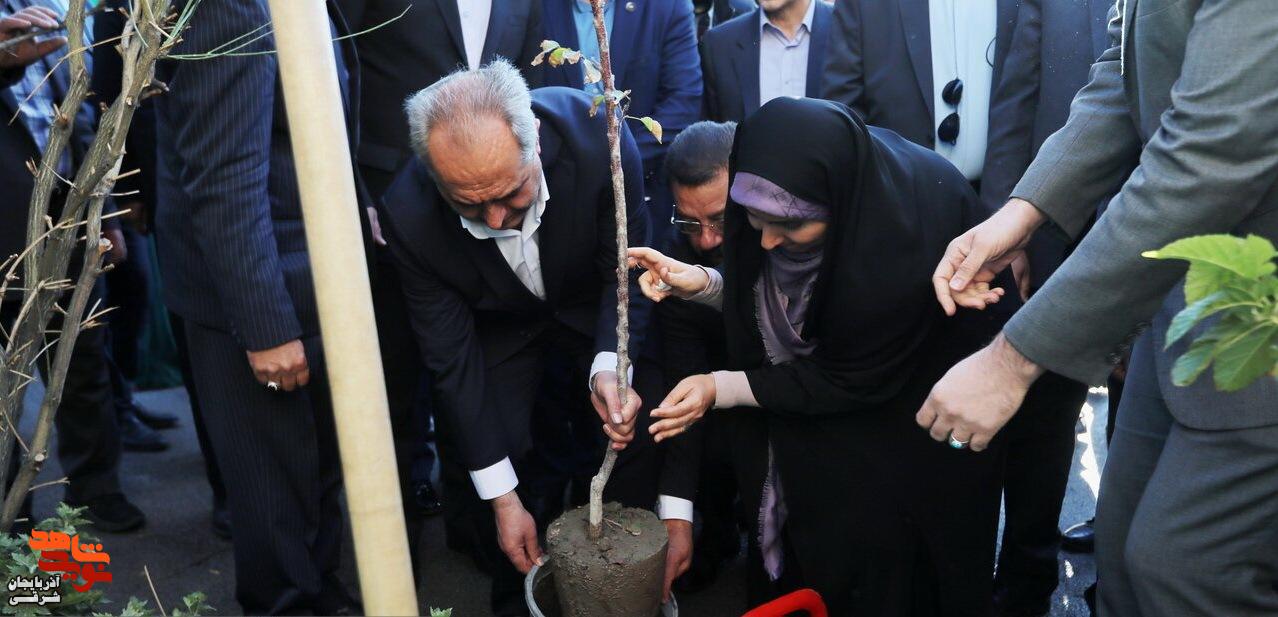 زنگ مهر و مقاومت در تبریز نواخته شد+تصاویر زنگ مهر و مقاومت در تبریز نواخته شد+تصاویر