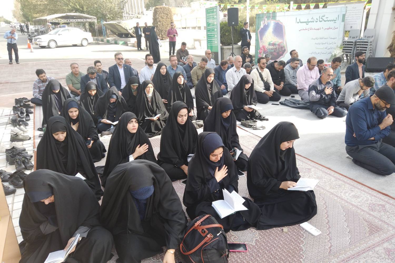 غبارروبی مزار شهدای گمنام موزه ملی انقلاب اسلامی و دفاع مقدس