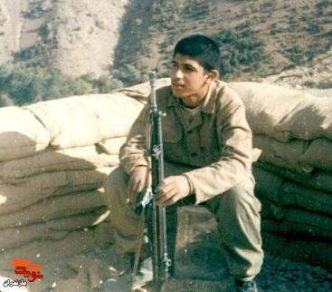 خاطرات/ در نامه هایش همیشه به ذکر خداوند و پایبندی به ولایت فقیه بود خاطرات/ در نامه هایش همیشه به ذکر خداوند و پایبندی به ولایت فقیه بود