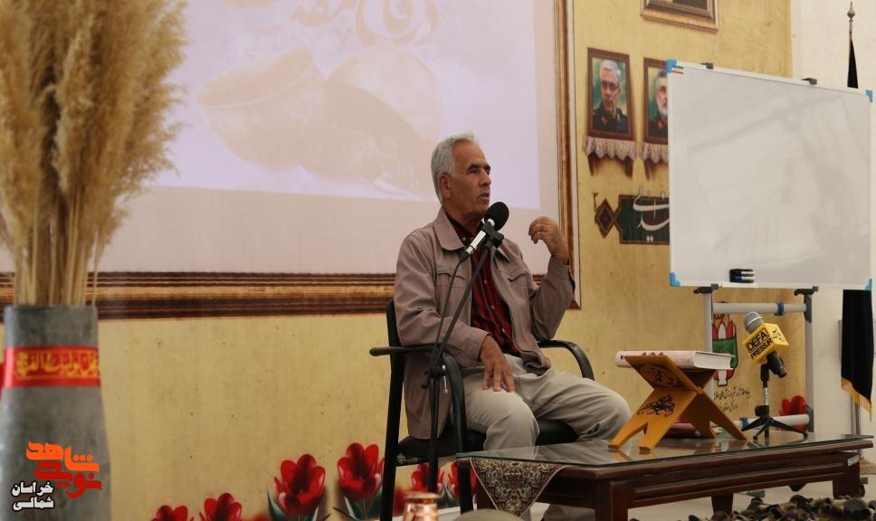 تصاویر/ بازدید دانشجویان دانشگاه فرهنگیان از موزه دفاع مقدس و مقاومت خراسان شمالی