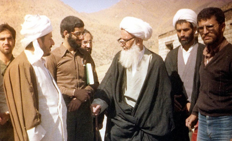 گل کرده محراب از سجود سرخت‌ای پیر...