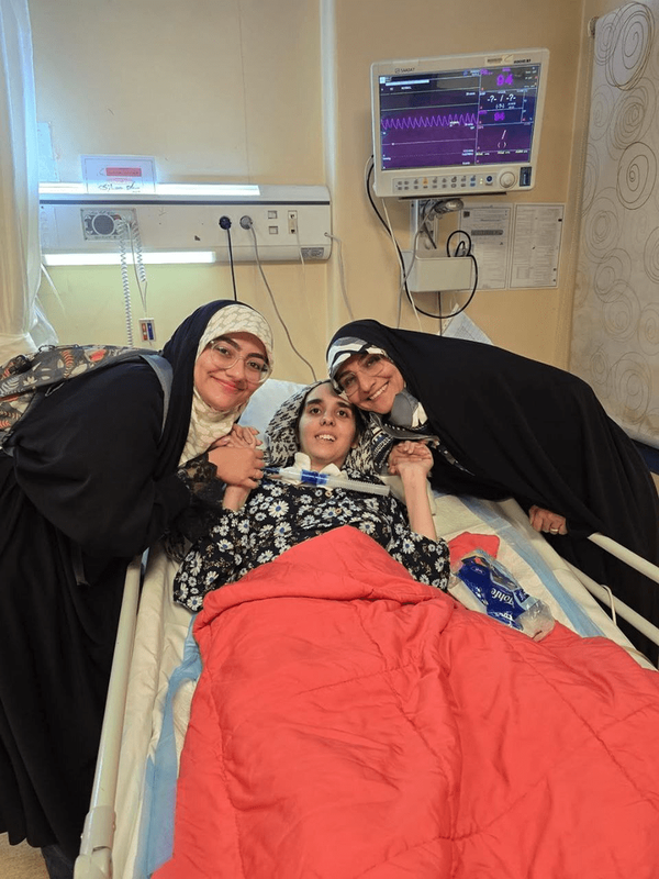 ۱۱۲ روز بی خبری دختر دانشمند هسته‌ای از شهادت پدر و مادرش