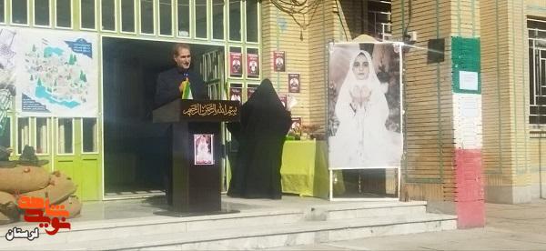 جشن تولد شهیده «هلنا غلامی» در مدرسه محل تحصیلش برگزار شد