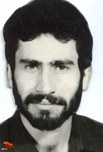 زندگینامۀ بسیجی شهید «اکبر موسی پور» زندگینامۀ بسیجی شهید «اکبر موسی پور»