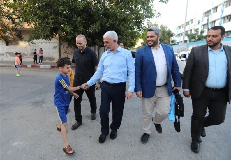 نام تمام زندگان، یحیاست...