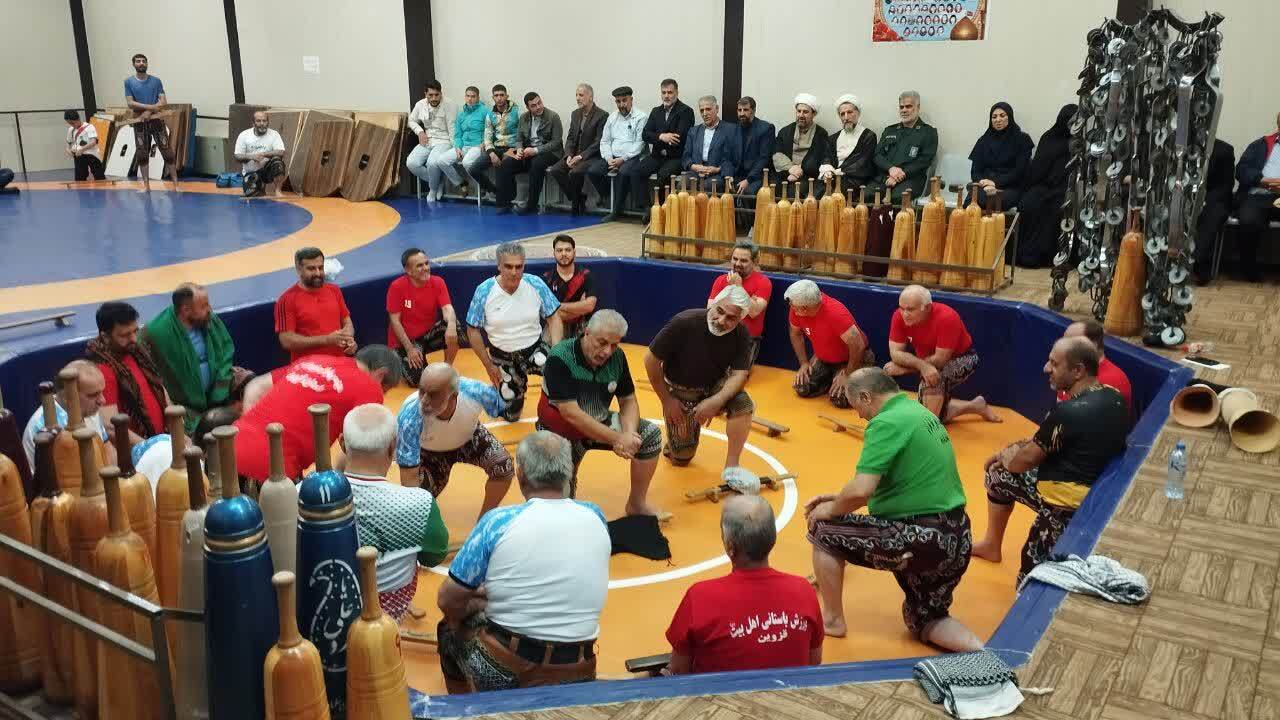 مراسم تجلیل از  جانبازان ورزش پهلوانی زورخانه‌ای در قزوین برگزار شد