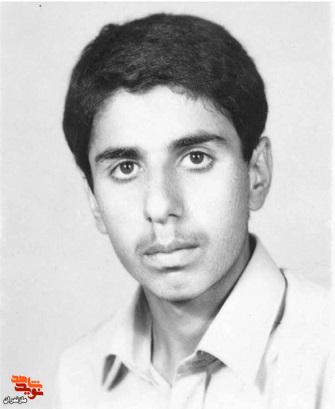 خاطرات/ در مسیر امام گام بر میداشت خاطرات/ در مسیر امام گام بر میداشت