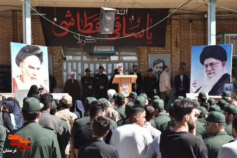 گلزار شهدای خرم آباد عطرافشانی و گلباران شد