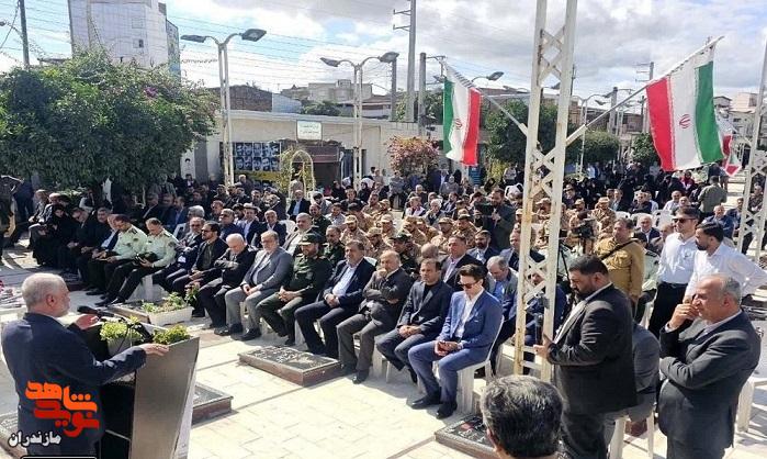 تصاویر/ آئین عطرافشانی گلزار شهدای ساری