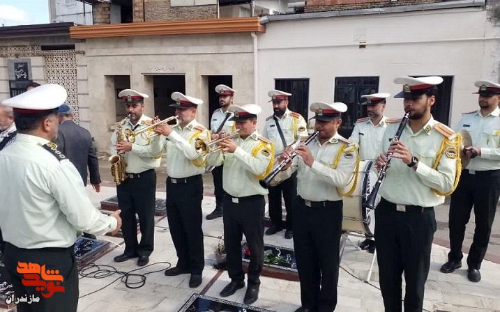 تصاویر/ آئین عطرافشانی گلزار شهدای ساری