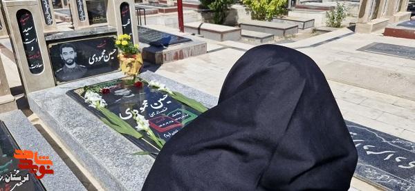 مراسم عطرافشانی و گلباران مزار شهدای استان برگزار شد مراسم عطرافشانی و گلباران مزار شهدای استان برگزار شد