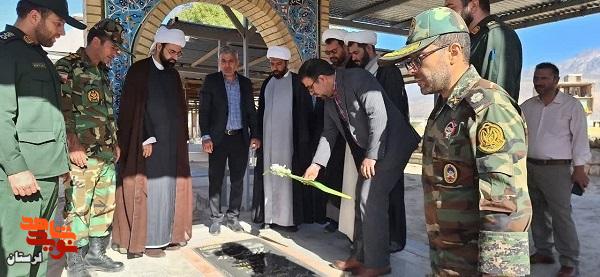 مراسم عطرافشانی و گلباران مزار شهدای استان برگزار شد مراسم عطرافشانی و گلباران مزار شهدای استان برگزار شد