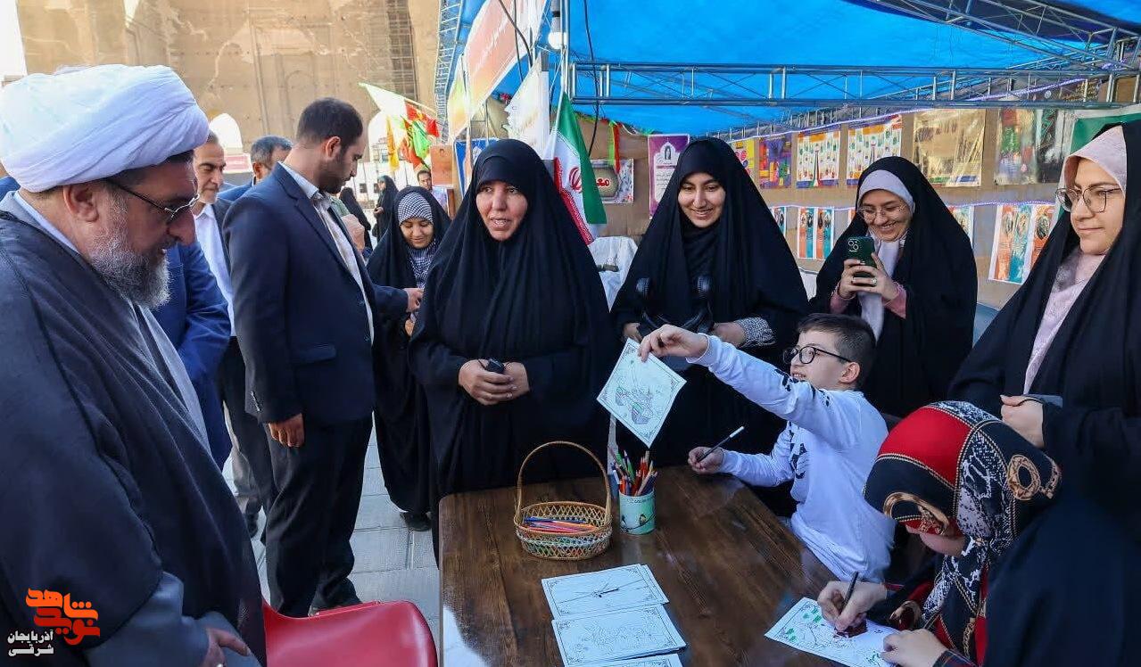 امام جمعه تبریز از نمایشگاه فرهنگیِ مصلی بازدید کرد