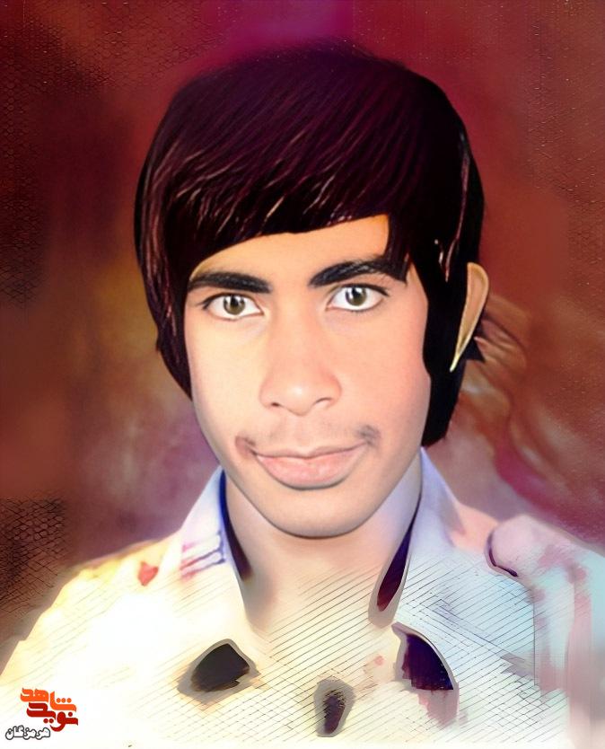 شهید احمدی؛ بسیجیای که زندگیاش را وقف مردم و انقلاب کرد شهید احمدی؛ بسیجیای که زندگیاش را وقف مردم و انقلاب کرد