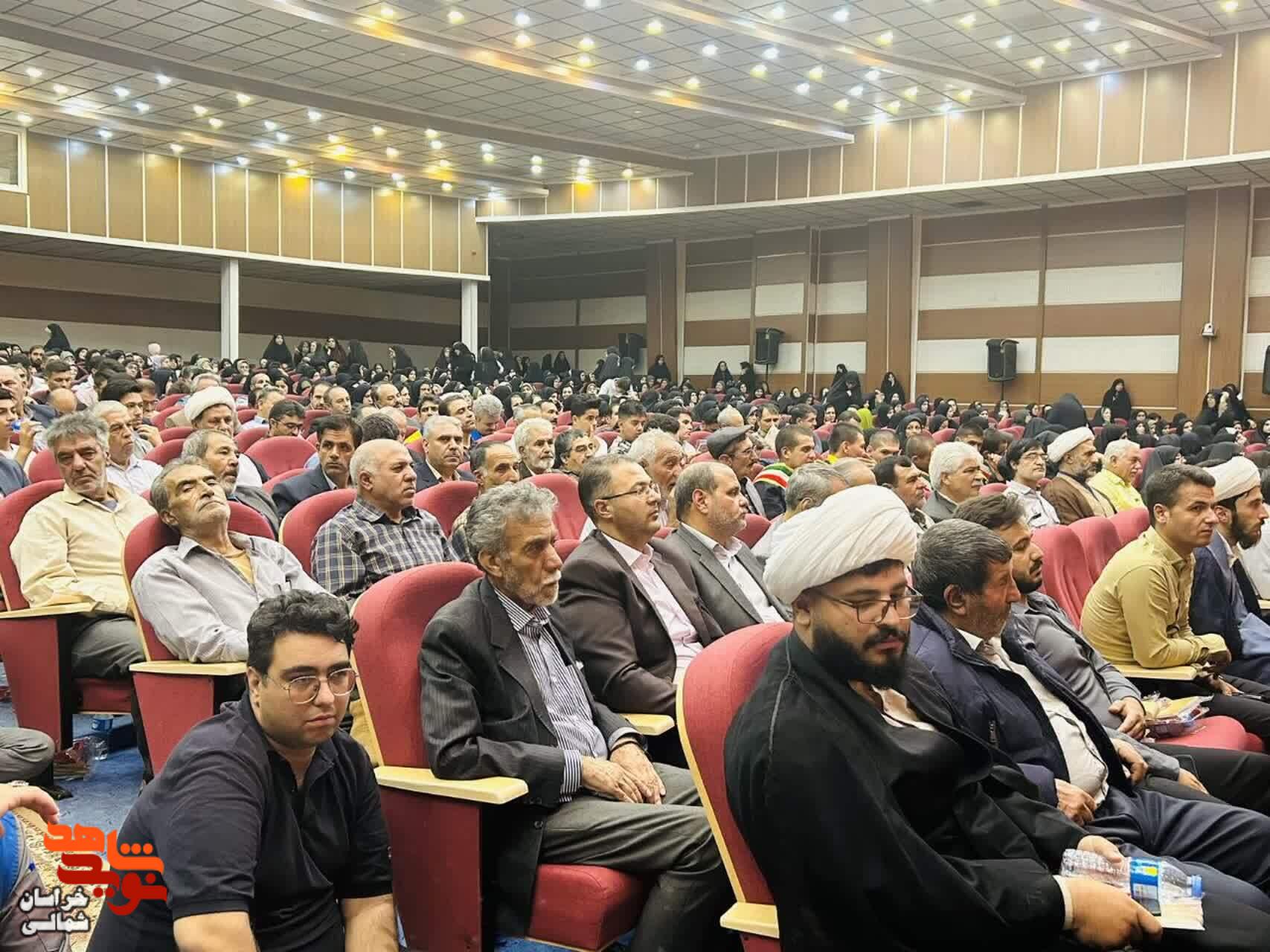 تصاویر/ دومین اجلاسیه شهدای شهرستان اسفراین