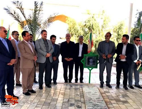 تجدید میثاق رئیس سازمان امور عشایری با شهدا در نیمروز