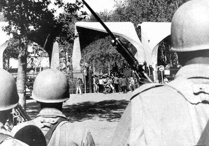 ۱۳ آبان ۵۷؛ روزی که مسیر تاریخ را تغییر داد