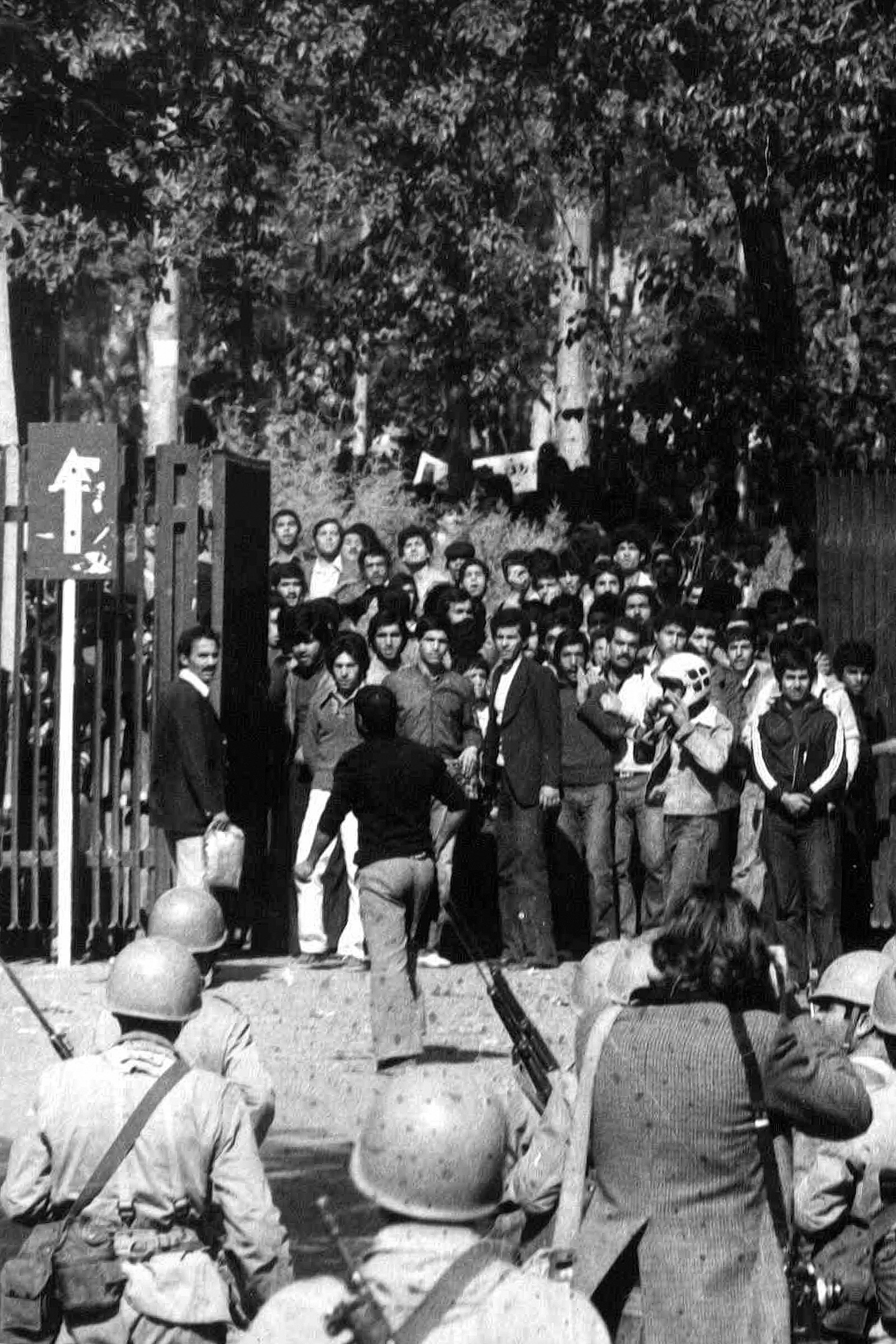 ۱۳ آبان ۵۷؛ روزی که مسیر تاریخ را تغییر داد