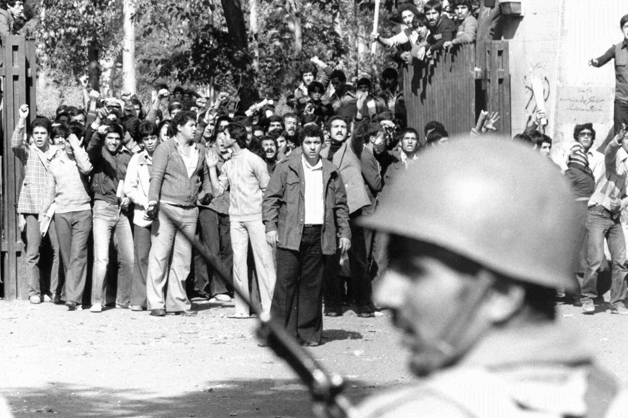 ۱۳ آبان ۵۷؛ روزی که مسیر تاریخ را تغییر داد