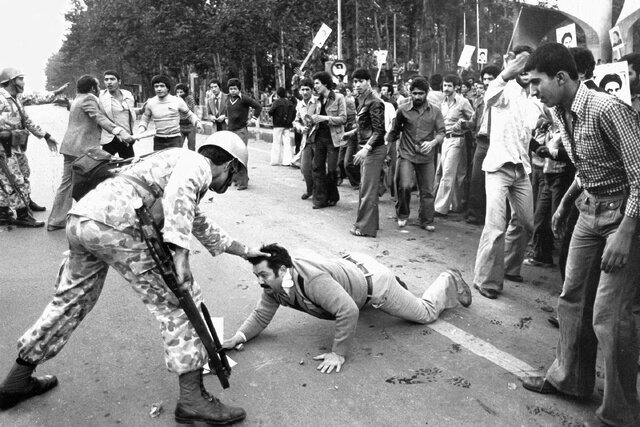 ۱۳ آبان ۵۷؛ روزی که مسیر تاریخ را تغییر داد