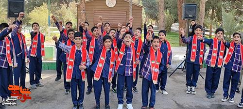 یوم‌الله ۱۳ آبان با حضور کارکنان بنیاد شهید و امورایثارگران در زاهدان