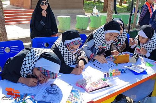 یوم‌الله ۱۳ آبان با حضور کارکنان بنیاد شهید و امورایثارگران در زاهدان