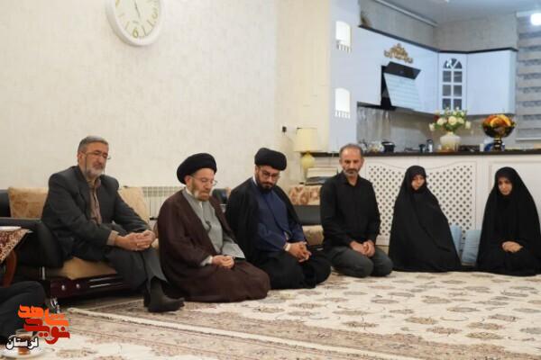 دشمن همواره دنبال نابودی اخلاق و معنویت است دشمن همواره دنبال نابودی اخلاق و معنویت است