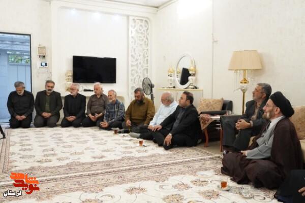 دشمن همواره دنبال نابودی اخلاق و معنویت است دشمن همواره دنبال نابودی اخلاق و معنویت است