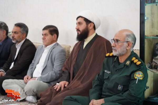 دشمن همواره دنبال نابودی اخلاق و معنویت است دشمن همواره دنبال نابودی اخلاق و معنویت است