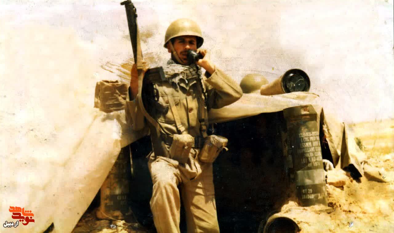 سعادت همه مسلمین تشخیص و فرمانبردارى از رهبر است