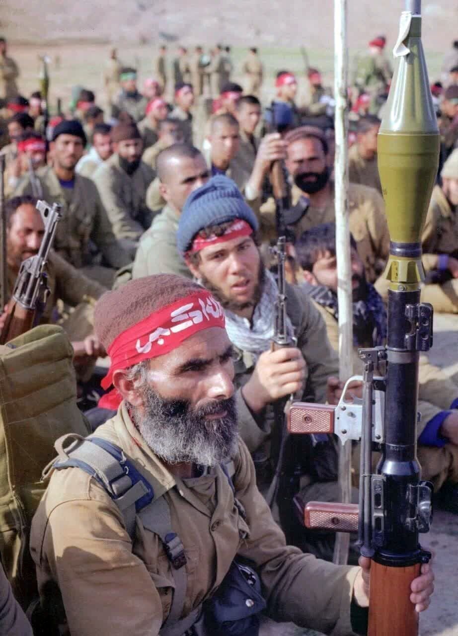 تصویری از شهیدی که فرزندش در ۲۸ سالگی به شهادت رسید/ چریک پیر مبارکه که بود؟