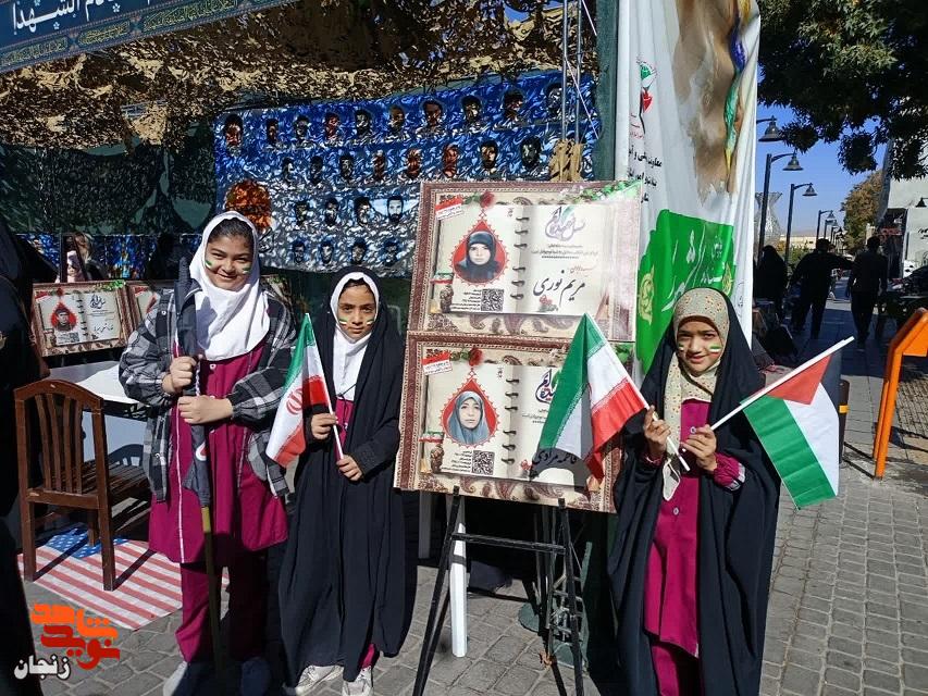 ۱۳ آبان در پایتخت شور و شعور حسینی؛ جمعیتی بی‌پایان، سرشار از ایثار و عشق به شهدا