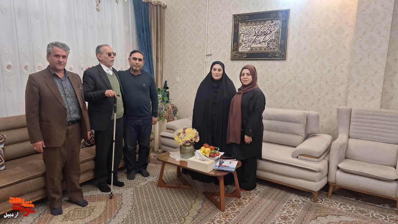 بابایم عید نوروز به شهادت رسیده بود و من سیزده به در به دنیا آمدم.