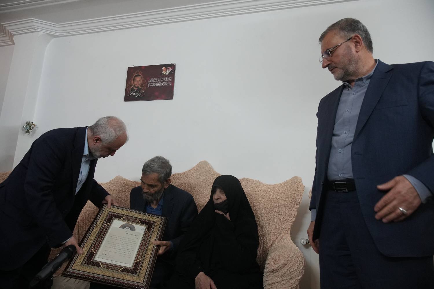 خانواده شهدا همه زندگی خود را برای خدا سرمایه‌گذاری کردند