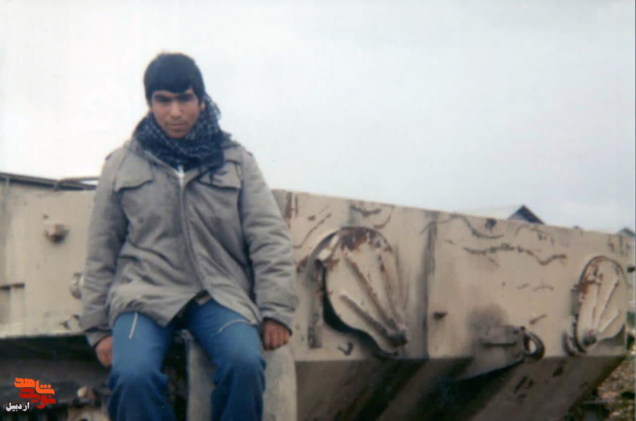 خواهران حجابهایتان را حفظ کنید و دنباله‌روى فاطمه زهرا (س) و زینب کبرى (س) باشید