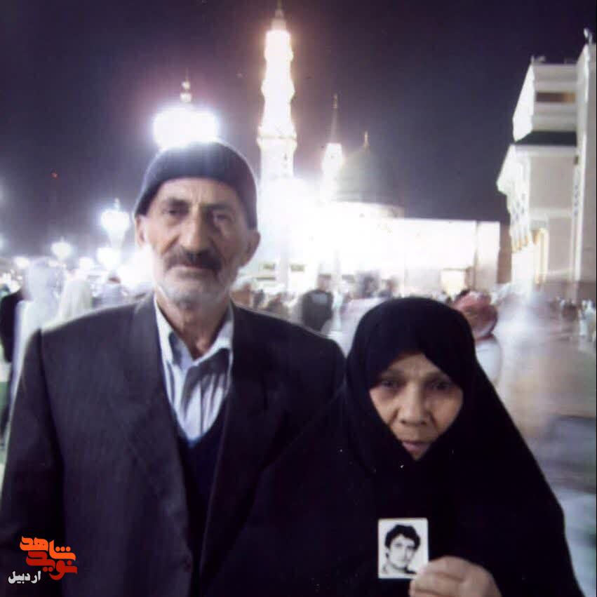 بعد از شهادتش در مکّه کنار من بود و با هم دعا خواندیم و طواف کردیم! بعد از شهادتش در مکّه کنار من بود و با هم دعا خواندیم و طواف کردیم!