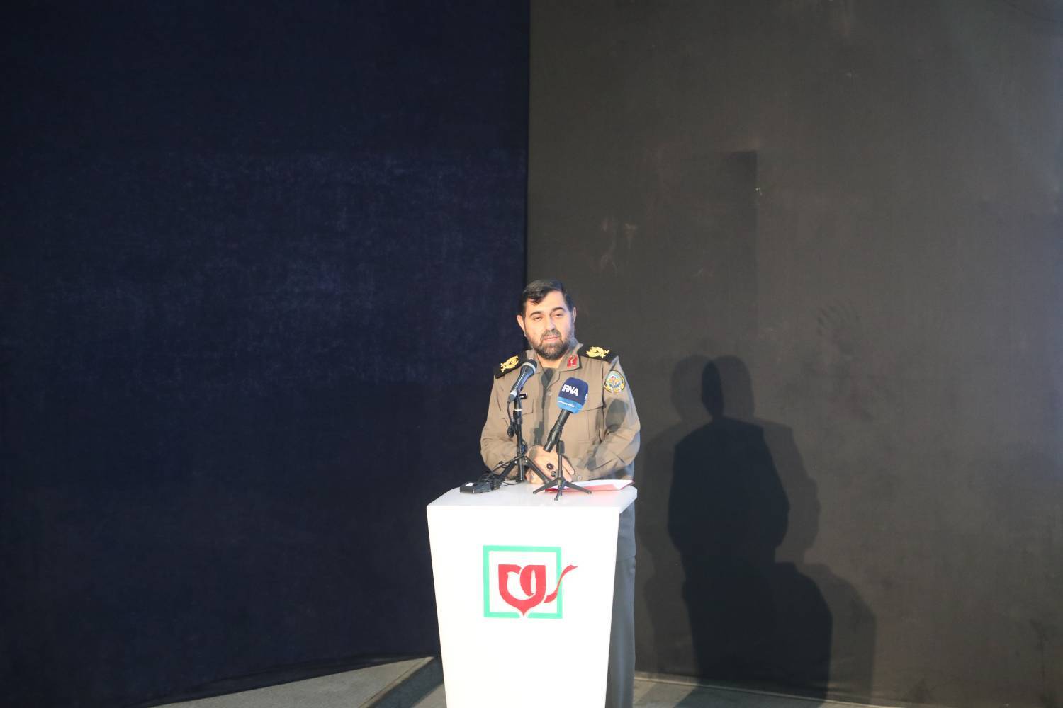 نهمین جشنواره هنری فانوس و هفتمین جشنواره فعالان دفاع مقدس در فضای مجازی استان تهران به کار خود پایان دادند