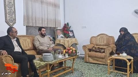تکریم مدیرکل بنیاد شهید مازندران از مادر شهید مدافع حرم «محمد بلباسی»