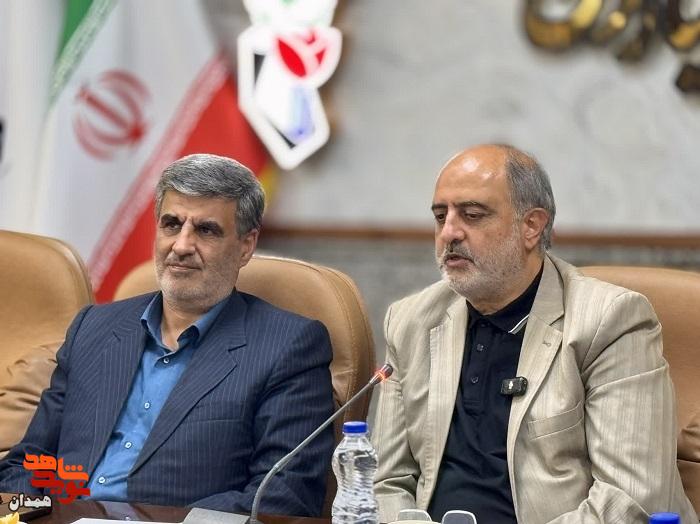 اعضای اتاق خبر اجلاسیه شهدای غریب در همدان دورهم گردآمدند