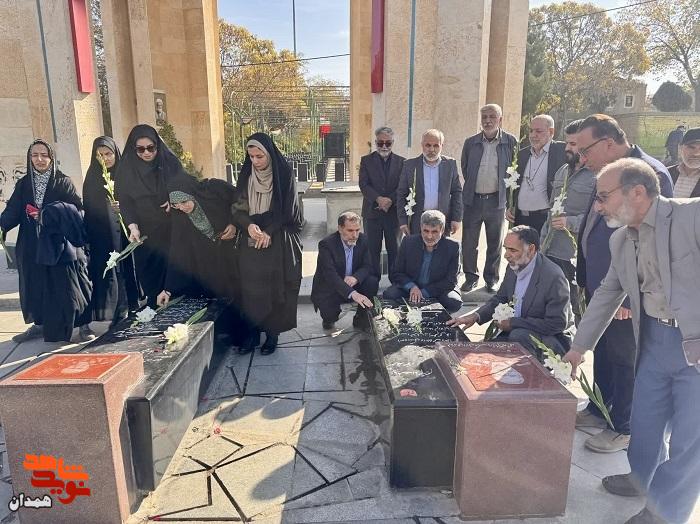 اعضای اتاق خبر اجلاسیه شهدای غریب در همدان دورهم گردآمدند