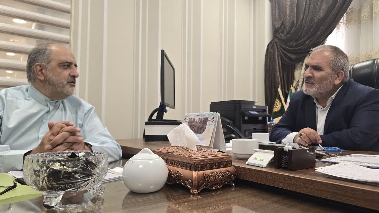 نشست بررسی برنامه‌های فرهنگی و هنری کنگره ملی «شهدای غریب در اسارت» در جوار بارگاه امام رضا(ع) برگزار شد